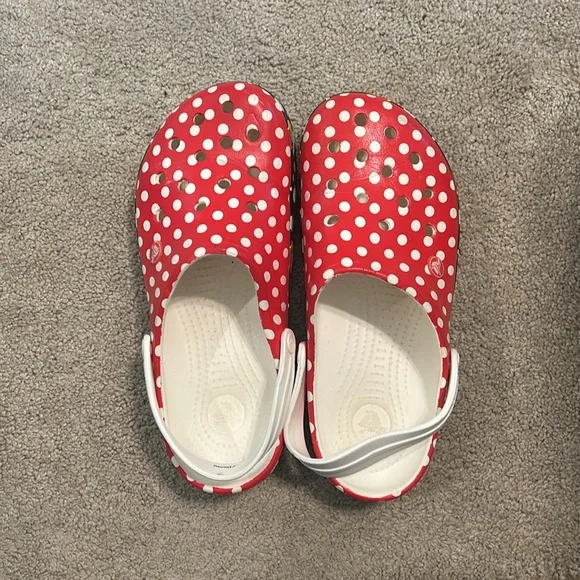 Minnie Mouse crocs - Picture 2 of 7